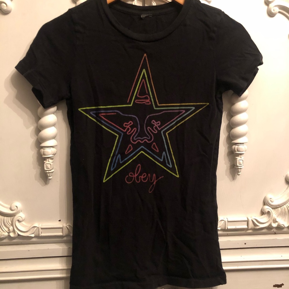 Obey Tee